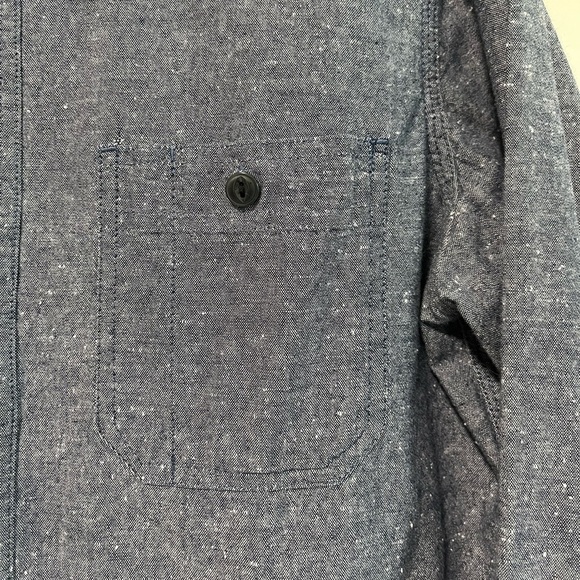 Old Navy Blue Button-Down Chambray Shirt - Men’s Size S - Picture 4 of 10